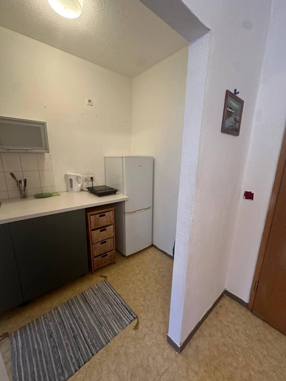 Apartmenthaus Iris&Jasmin Lalendorf ภายนอก รูปภาพ